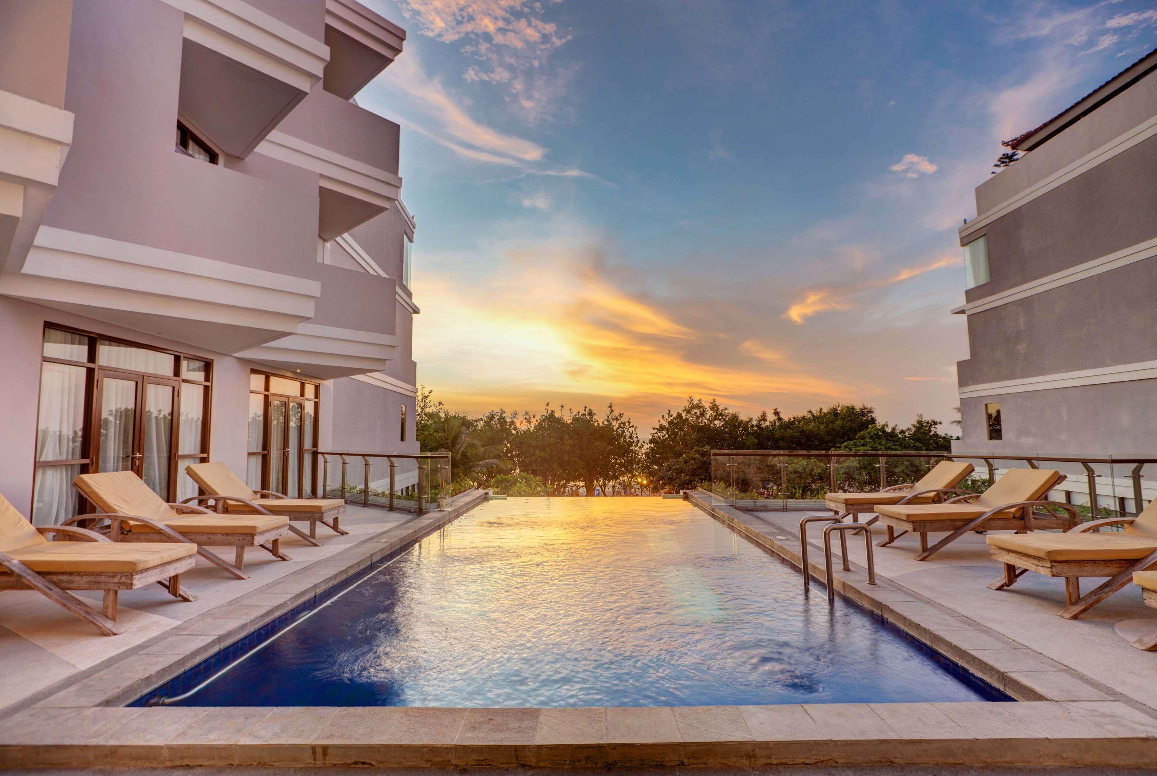 Wyndham Garden Kuta Beach Bali Esterno foto