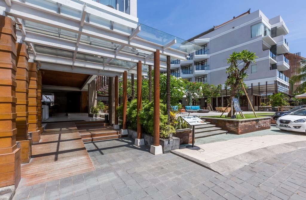 Wyndham Garden Kuta Beach Bali Esterno foto