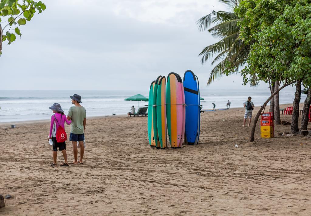 Wyndham Garden Kuta Beach Bali Esterno foto
